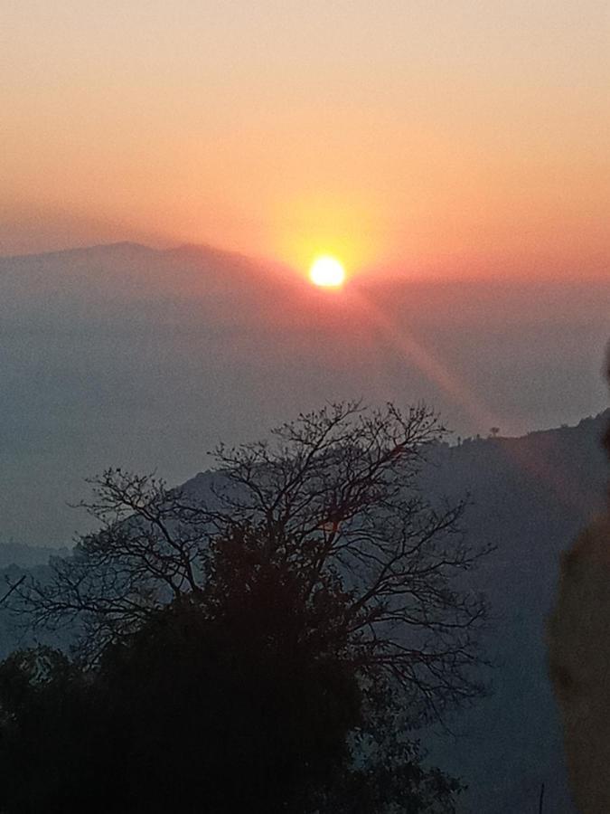 Unique Point Home Stay Nagarkot Exteriör bild