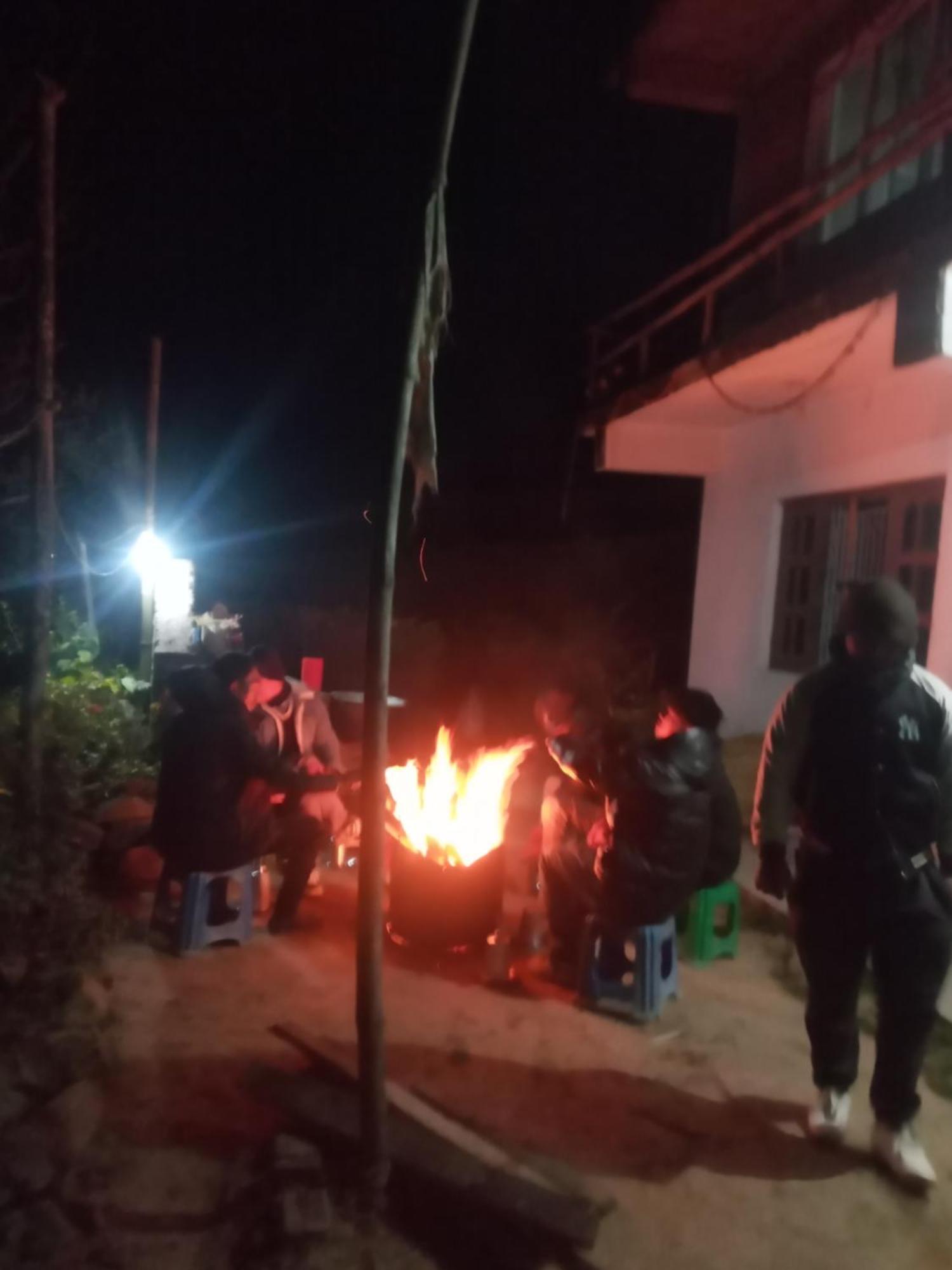 Unique Point Home Stay Nagarkot Exteriör bild