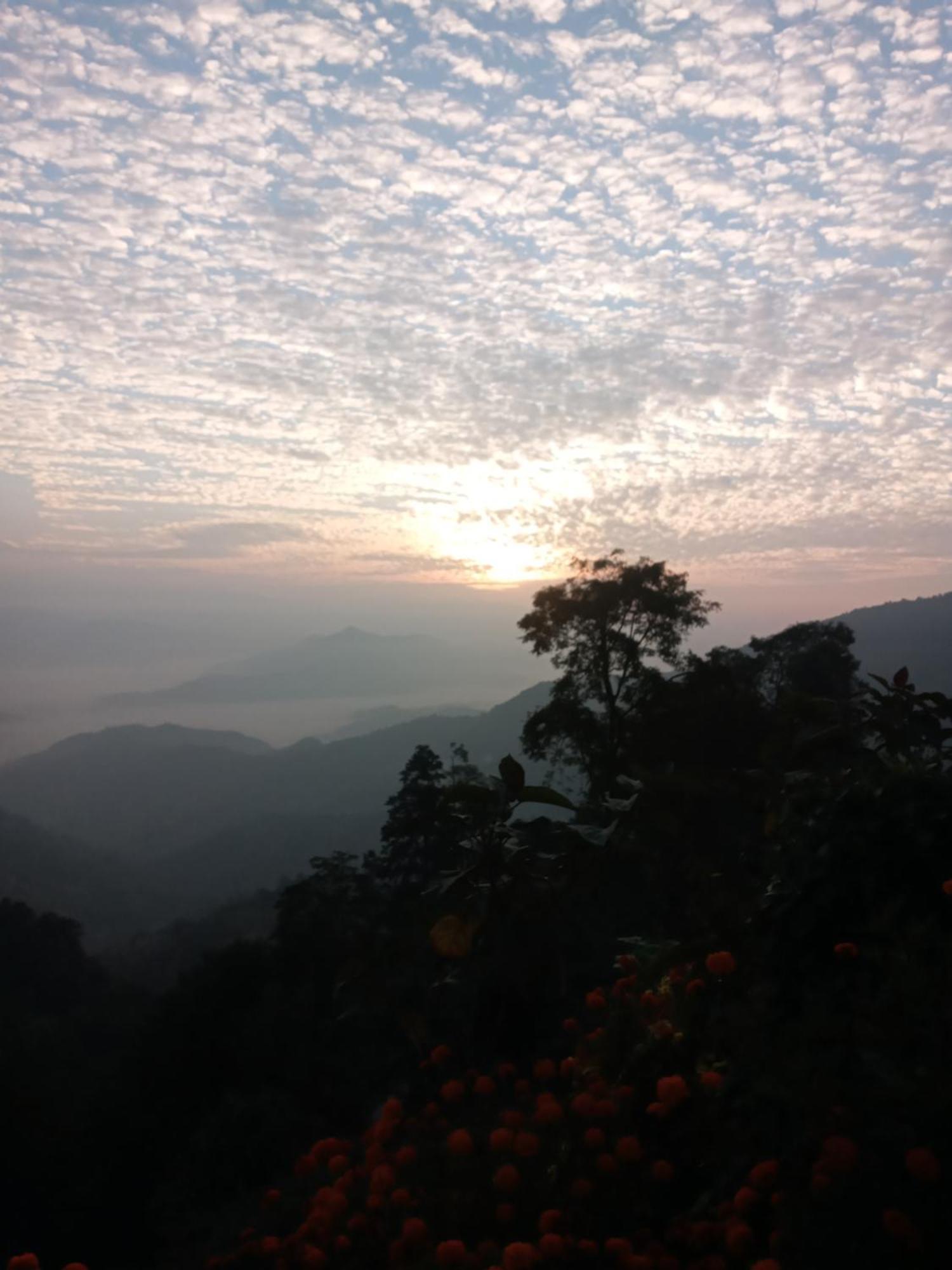 Unique Point Home Stay Nagarkot Exteriör bild