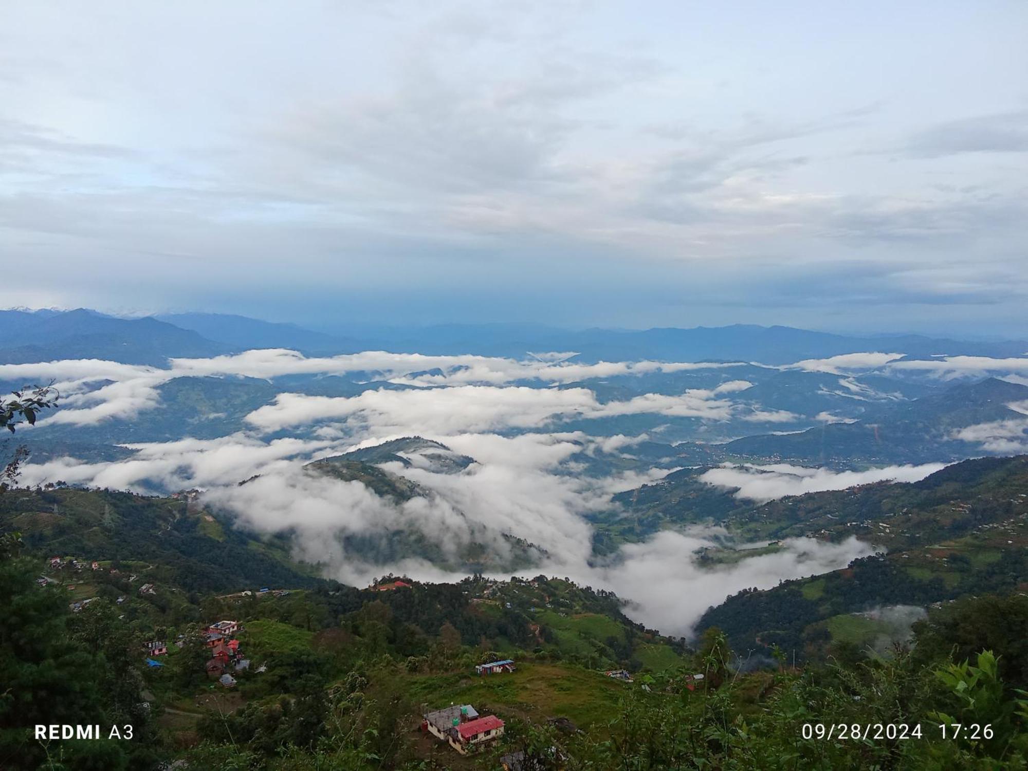 Unique Point Home Stay Nagarkot Exteriör bild